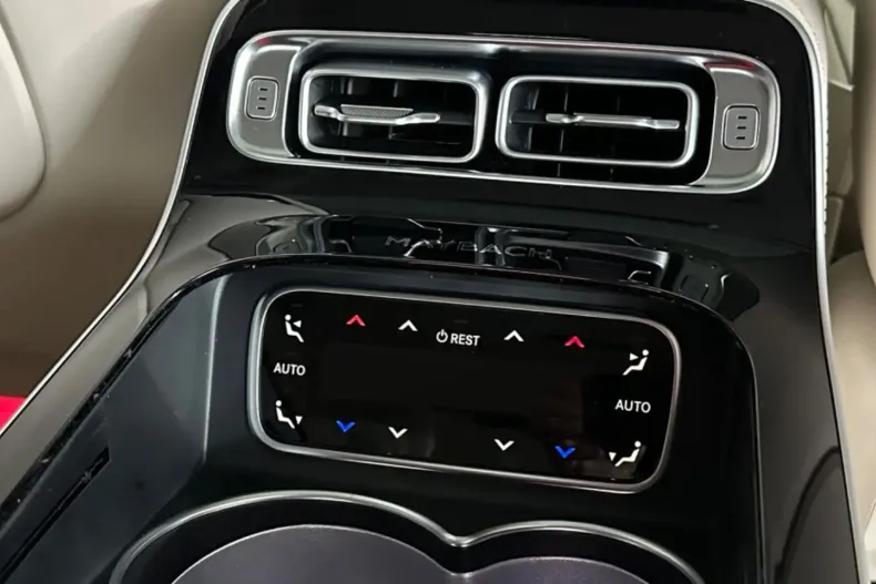 Mercedes-Benz S 680 din 2022 cu 15.800 km - oferta MER125054 - foto 17