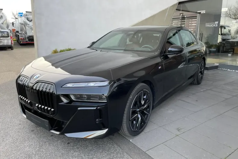 BMW 740 din 2024 cu 6.000 km - oferta BMW125063 - foto 5