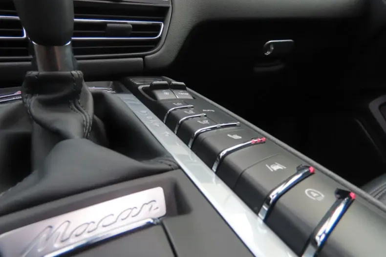 Porsche Macan din 2021 cu 70.000 km - oferta POR125077 - foto 15