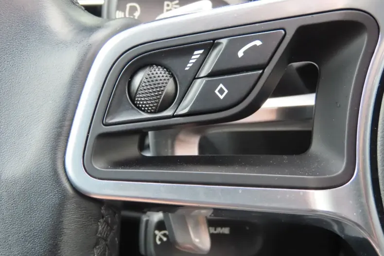 Porsche Macan din 2021 cu 70.000 km - oferta POR125077 - foto 24