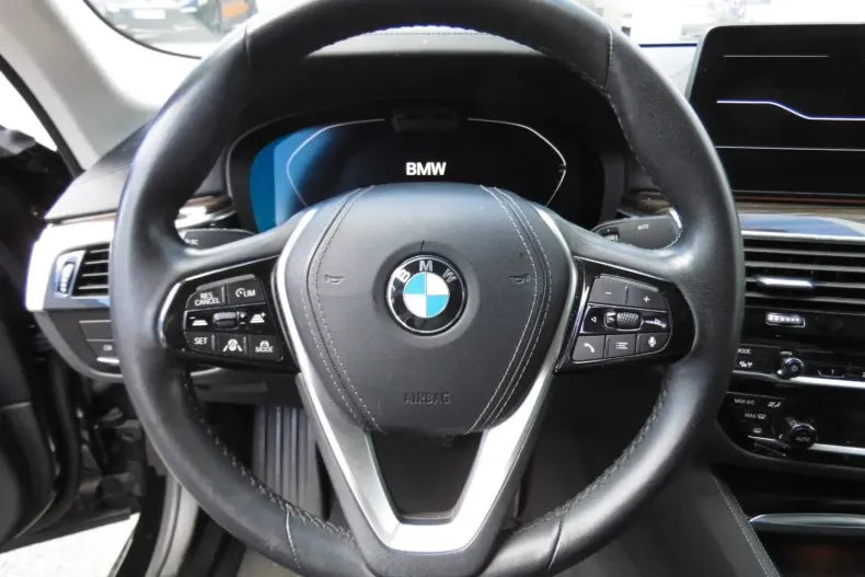 BMW 530 din 2021 cu 66.122 km - oferta BMW125080 - foto 8