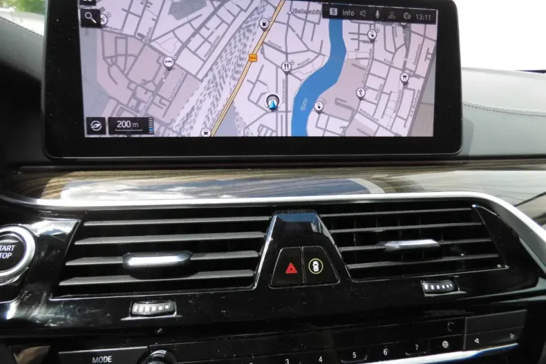 BMW 530 din 2021 cu 66.122 km - oferta BMW125080 - foto 11