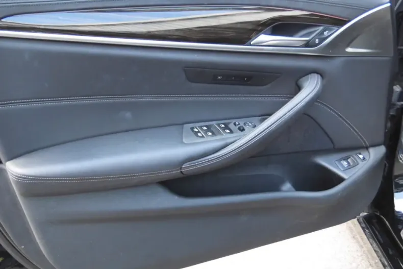 BMW 530 din 2021 cu 66.122 km - oferta BMW125080 - foto 14