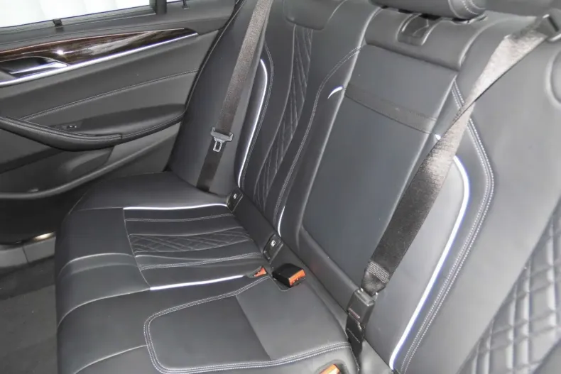 BMW 530 din 2021 cu 66.122 km - oferta BMW125080 - foto 19