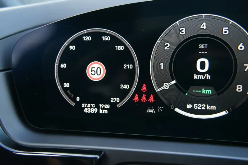 Porsche Cayenne din 2024 cu 4.500 km - oferta POR125081 - foto 17