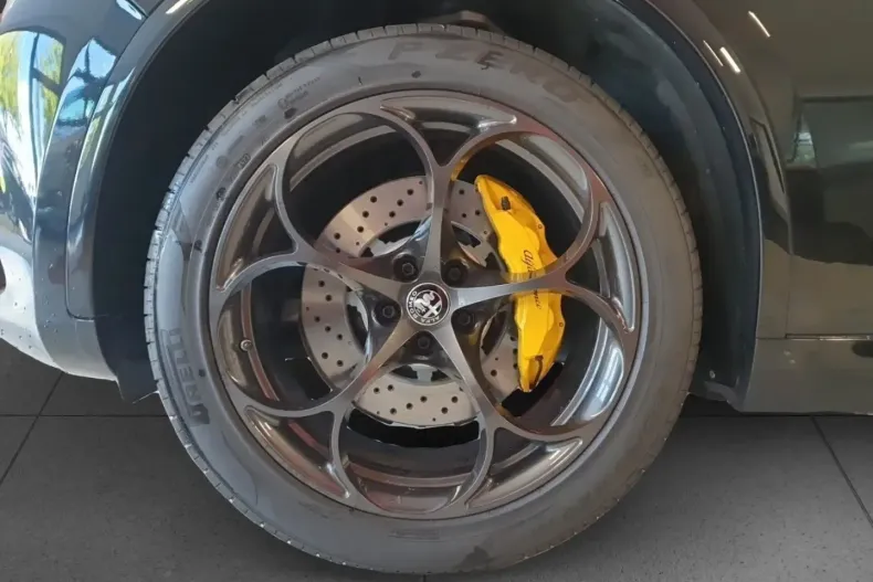 Alfa Romeo Stelvio din 2021 cu 42.650 km - oferta ALF125082 - foto 11