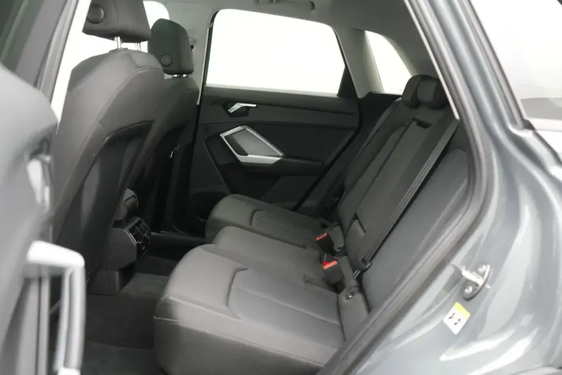 Audi Q3 din 2022 cu 55.500 km - oferta AUD125083 - foto 9