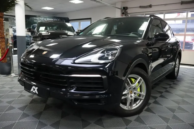 Porsche Cayenne din 2021 cu 65.000 km - oferta POR125087 - foto 1