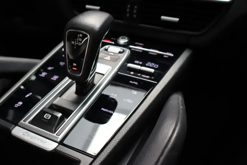 Porsche Cayenne din 2021 cu 65.000 km - oferta POR125087 - foto 27