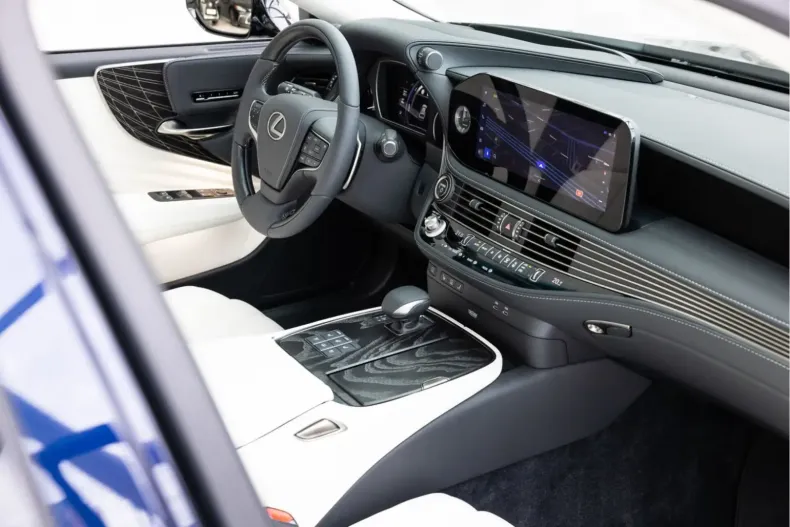 Lexus LS 500 din 2024 cu 5.000 km - oferta LEX125092 - foto 20