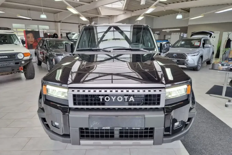 Toyota Land Cruiser din 2024 cu 15 km - oferta TOY125093 - foto 3