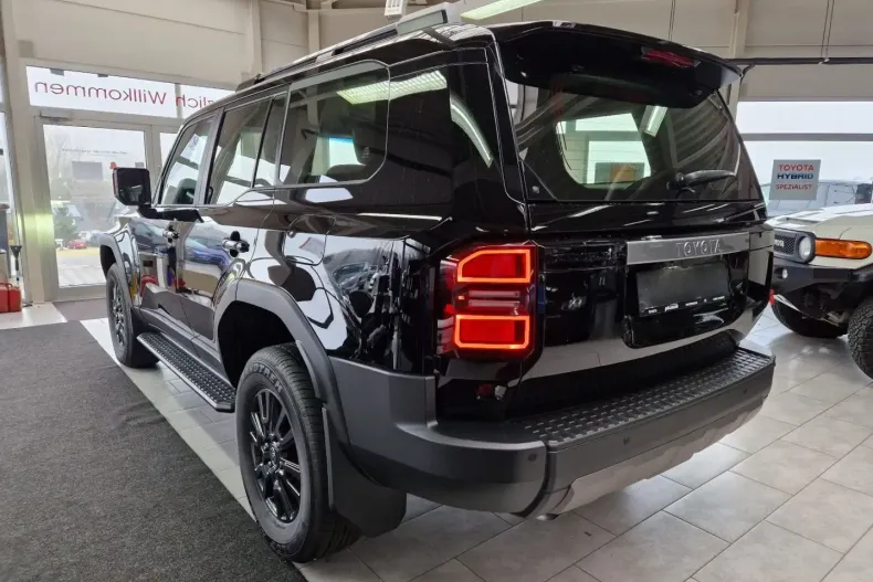 Toyota Land Cruiser din 2024 cu 15 km - oferta TOY125093 - foto 9