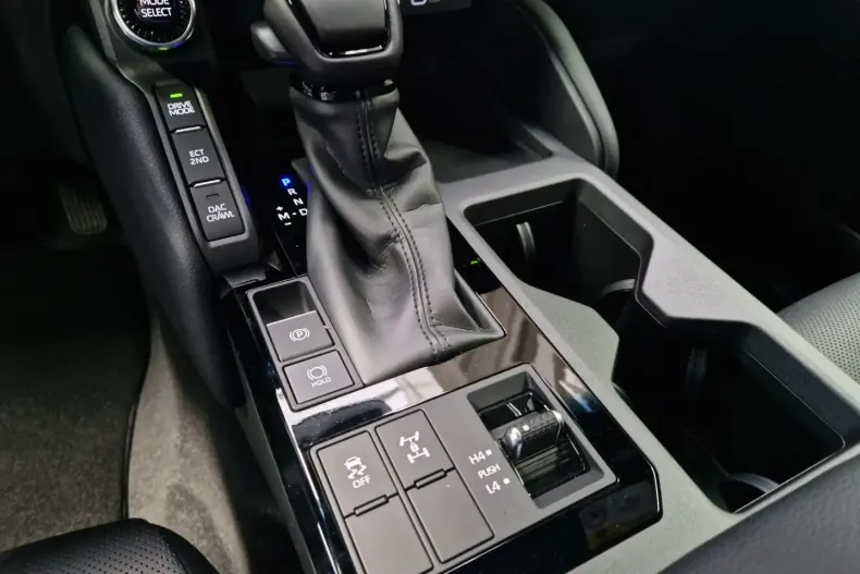 Toyota Land Cruiser din 2024 cu 15 km - oferta TOY125093 - foto 19