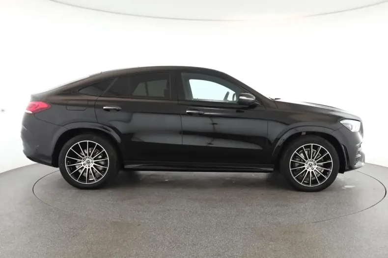 Mercedes-Benz GLE 400 din 2023 cu 41.400 km - oferta MER125095 - foto 3