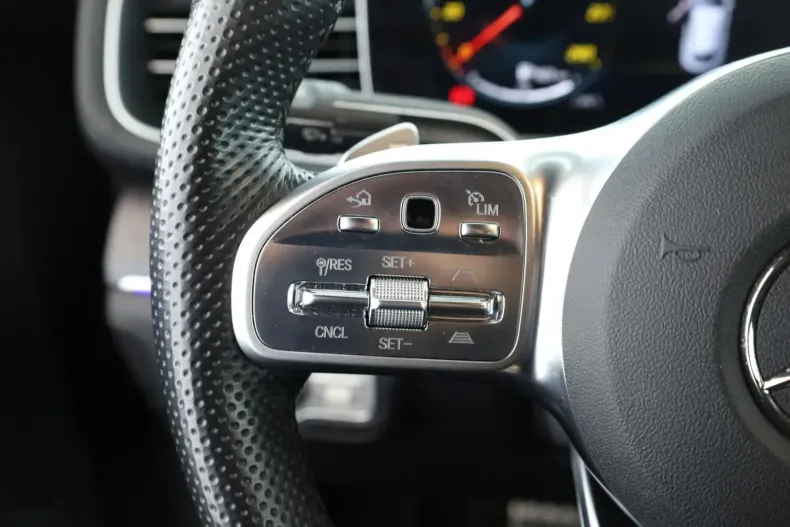 Mercedes-Benz GLE 400 din 2023 cu 41.400 km - oferta MER125095 - foto 22