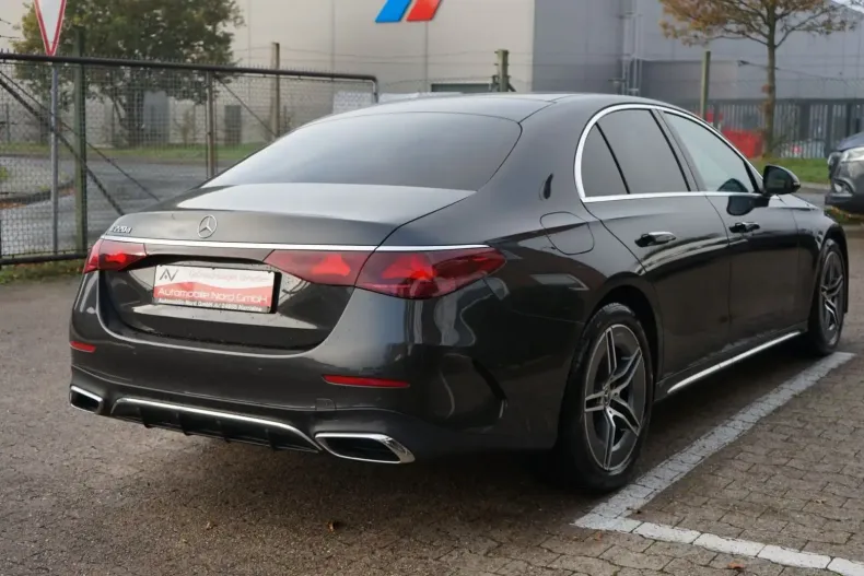 Mercedes-Benz E 220 din 2024 cu 19.877 km - oferta MER125097 - foto 3