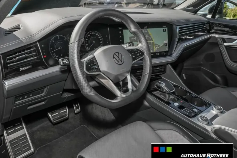 Volkswagen Touareg din 2023 cu 54.800 km - oferta VOL125103 - foto 3