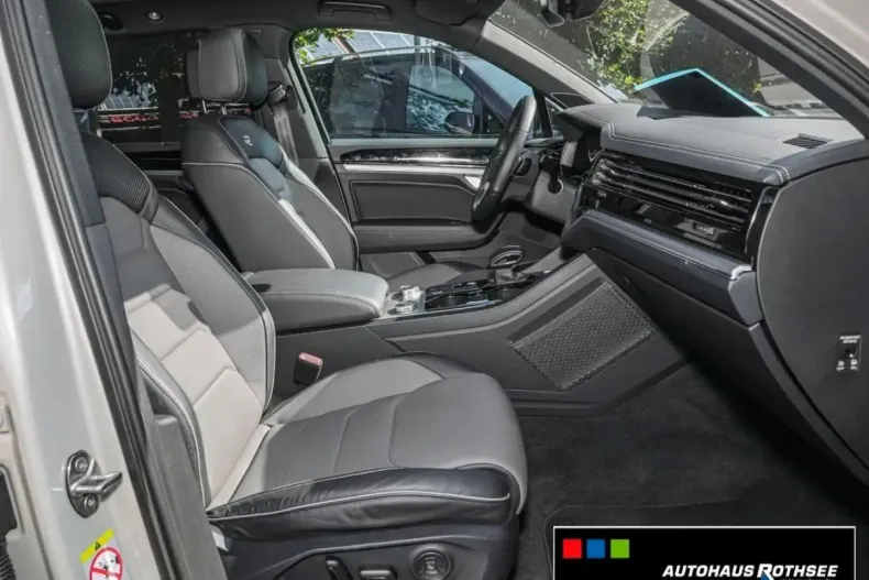 Volkswagen Touareg din 2023 cu 54.800 km - oferta VOL125103 - foto 6