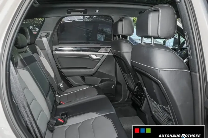 Volkswagen Touareg din 2023 cu 54.800 km - oferta VOL125103 - foto 7