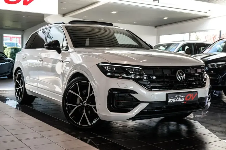 Volkswagen Touareg din 2022 cu 26.300 km - oferta VOL125104 - foto 4
