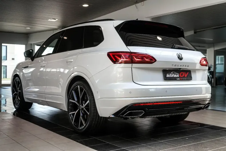 Volkswagen Touareg din 2022 cu 26.300 km - oferta VOL125104 - foto 14