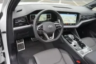 Volkswagen Touareg din 2022 cu 26.300 km - oferta VOL125104 - foto 17