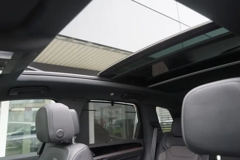 Volkswagen Touareg din 2022 cu 26.300 km - oferta VOL125104 - foto 18