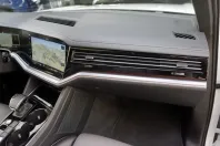 Volkswagen Touareg din 2022 cu 26.300 km - oferta VOL125104 - foto 22