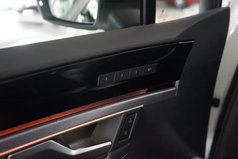 Volkswagen Touareg din 2022 cu 26.300 km - oferta VOL125104 - foto 28