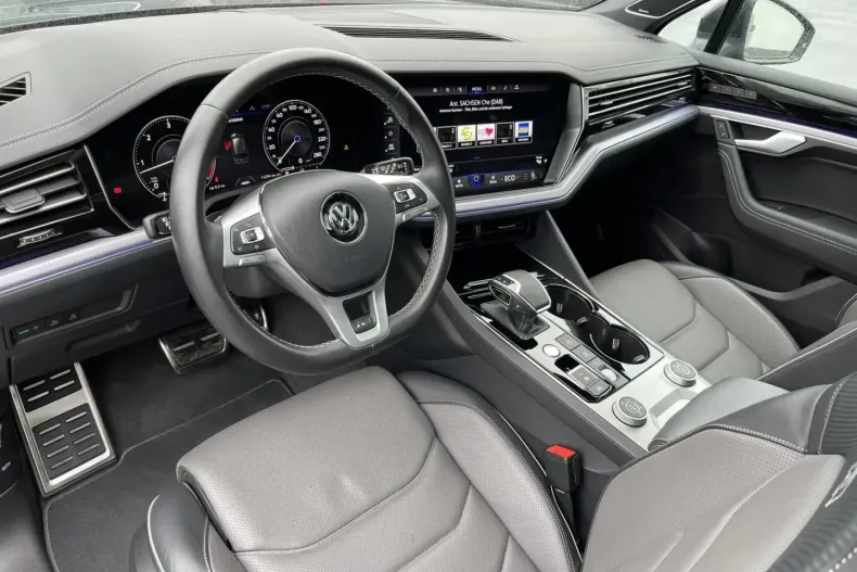 Volkswagen Touareg din 2020 cu 15.294 km - oferta VOL125105 - foto 11