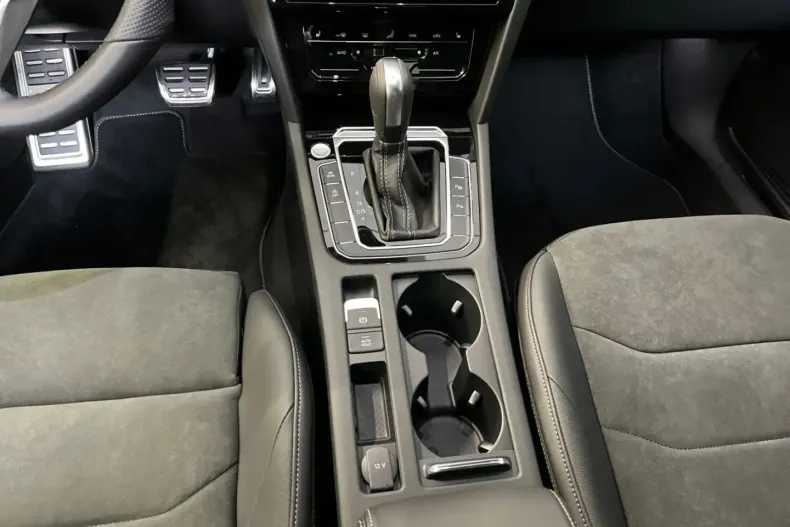 Volkswagen Arteon din 2023 cu 19.990 km - oferta VOL125106 - foto 9