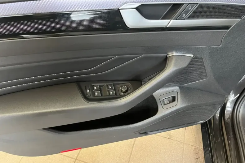 Volkswagen Arteon din 2023 cu 19.990 km - oferta VOL125106 - foto 14