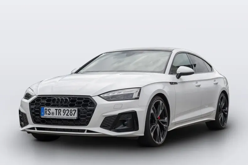 Audi A5 din 2023 cu 37.140 km - oferta AUD125107 - foto 2