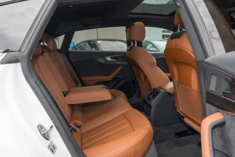 Audi A5 din 2023 cu 37.140 km - oferta AUD125107 - foto 8