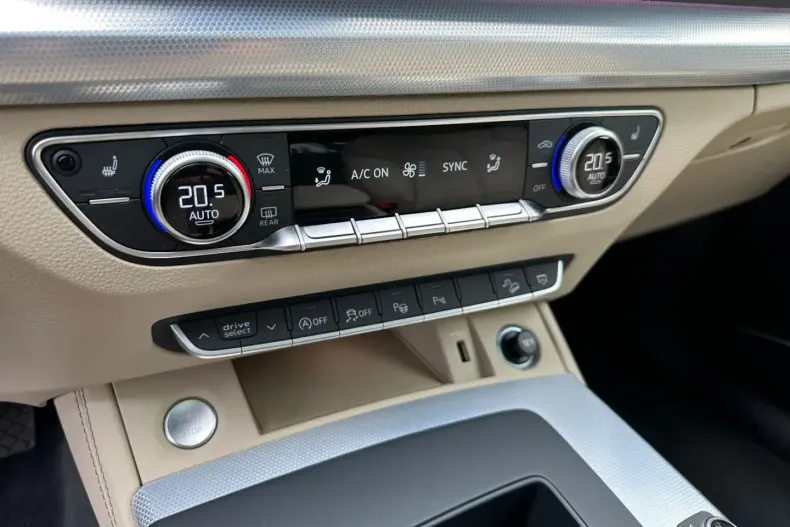 Audi Q5 din 2021 cu 23.400 km - oferta AUD125109 - foto 34