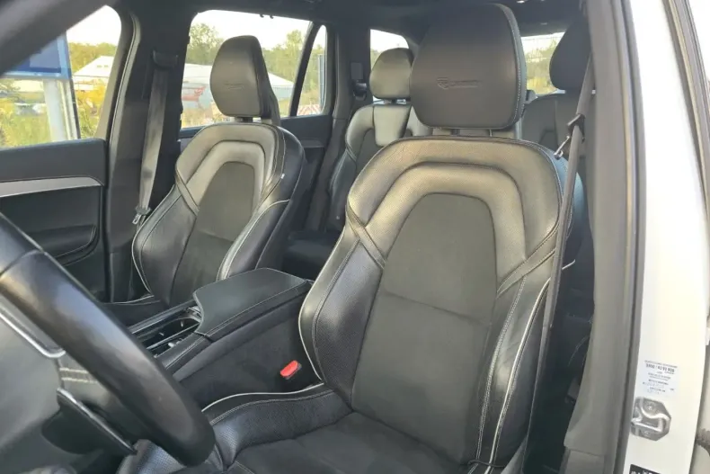 Volvo XC90 din 2020 cu 95.270 km - oferta VOL125111 - foto 14