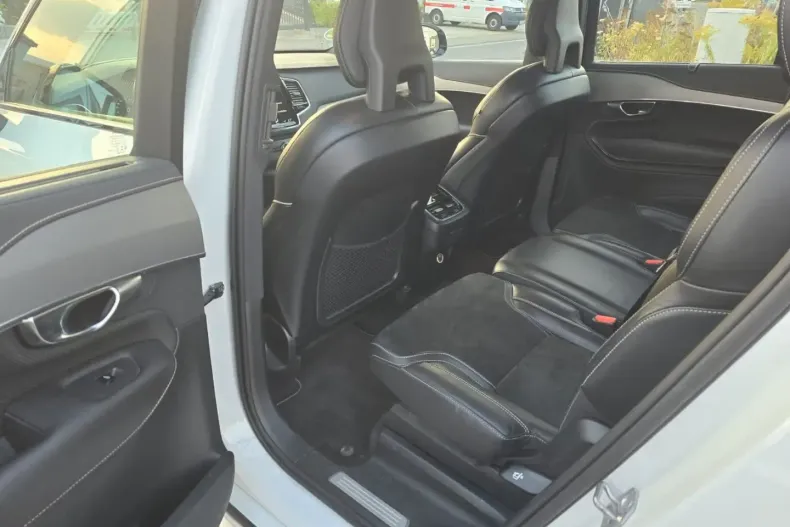 Volvo XC90 din 2020 cu 95.270 km - oferta VOL125111 - foto 17