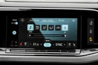 Volkswagen T7 Multivan din 2023 cu 37.610 km - oferta VOL125112 - foto 8