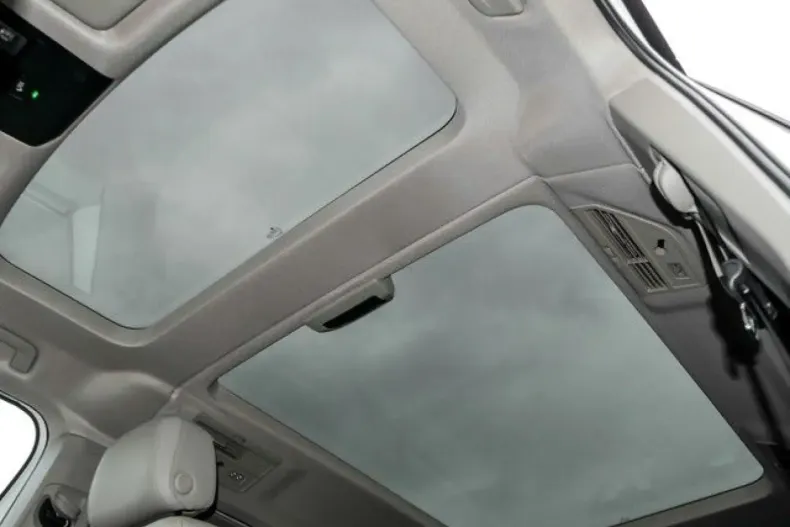 Volkswagen T7 Multivan din 2023 cu 37.610 km - oferta VOL125112 - foto 10