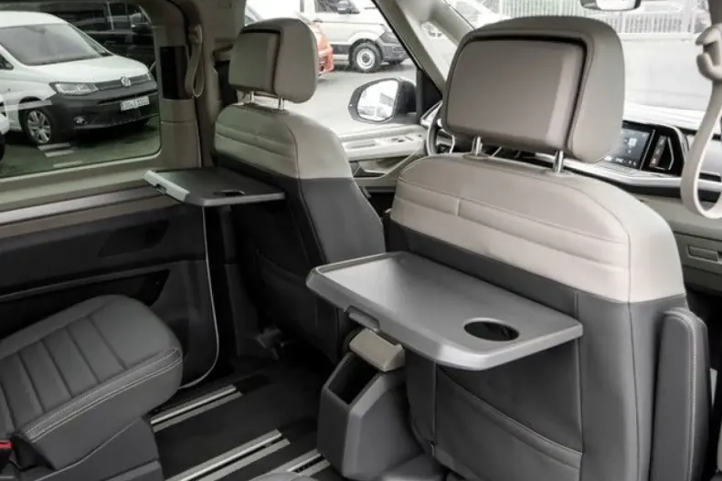 Volkswagen T7 Multivan din 2023 cu 37.610 km - oferta VOL125112 - foto 13