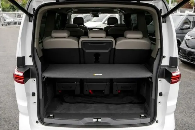 Volkswagen T7 Multivan din 2023 cu 37.610 km - oferta VOL125112 - foto 15