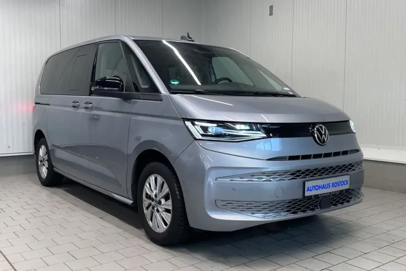 Volkswagen T7 Multivan din 2023 cu 20.450 km - oferta VOL125113 - foto 1