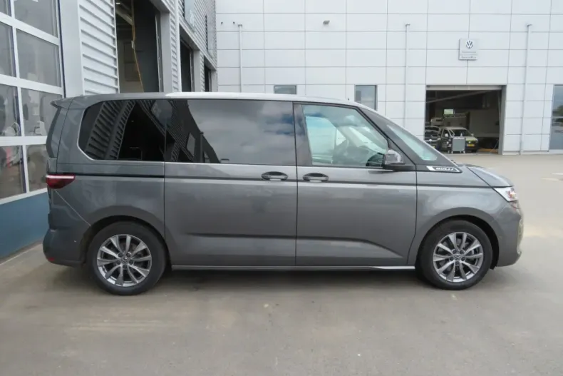Volkswagen T7 Multivan din 2023 cu 32.292 km - oferta VOL125114 - foto 5