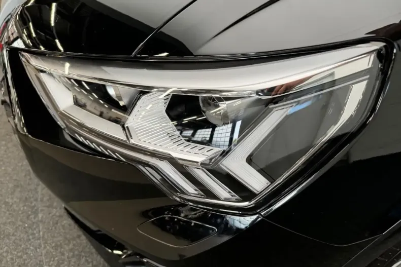 Audi Q3 din 2023 cu 12.763 km - oferta AUD125120 - foto 15