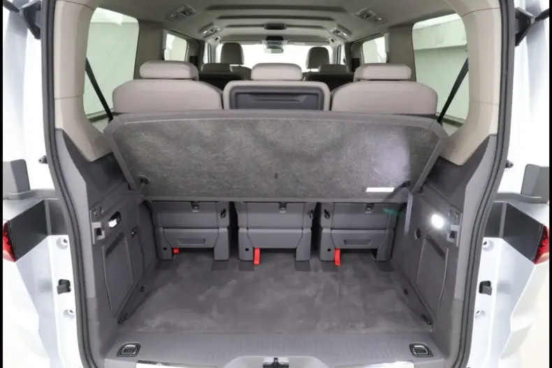 Volkswagen T7 Multivan din 2023 cu 32.600 km - oferta VOL125122 - foto 13