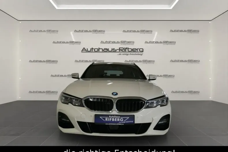 BMW 320 din 2022 cu 44.500 km - oferta BMW125123 - foto 2