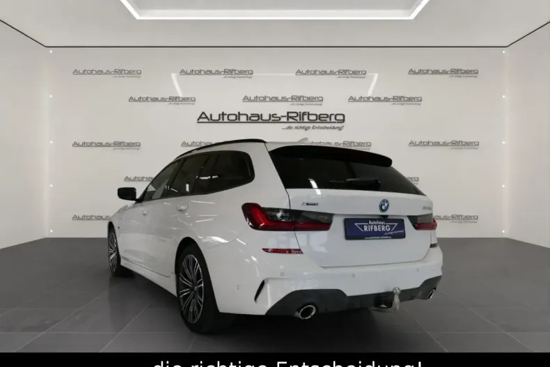 BMW 320 din 2022 cu 44.500 km - oferta BMW125123 - foto 4