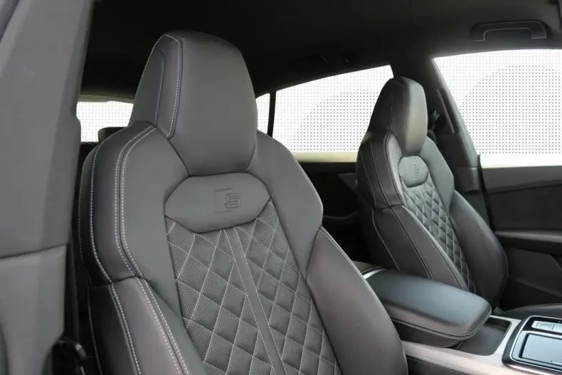 Audi Q8 din 2020 cu 91.700 km - oferta AUD125125 - foto 10