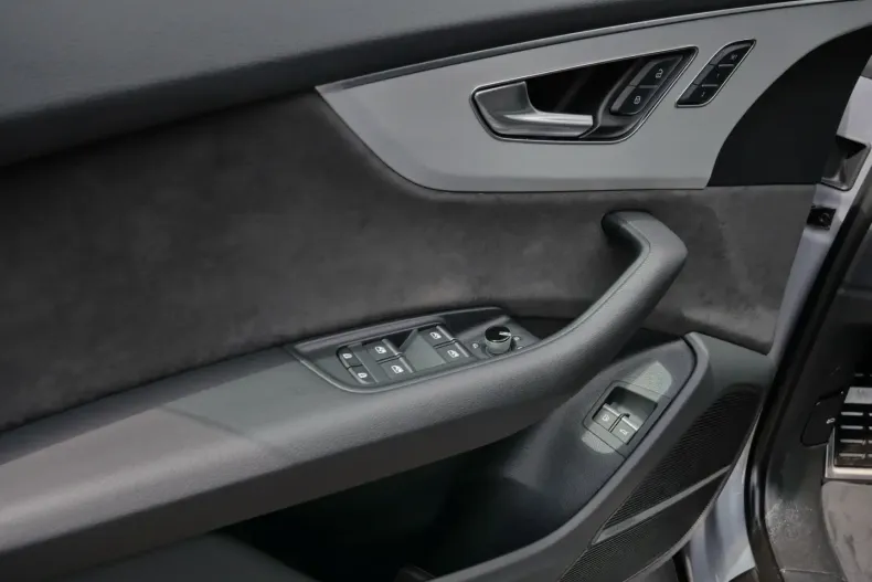 Audi Q8 din 2020 cu 91.700 km - oferta AUD125125 - foto 22