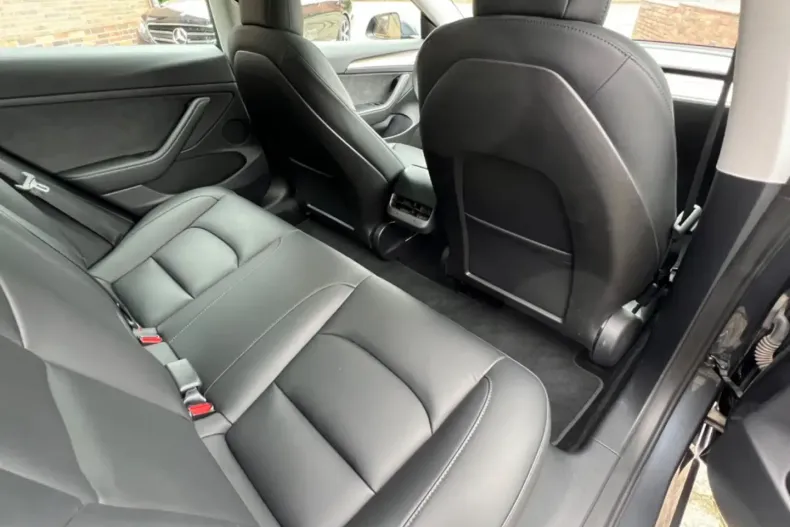 Tesla Model 3 din 2022 cu 69.697 km - oferta TES125126 - foto 16